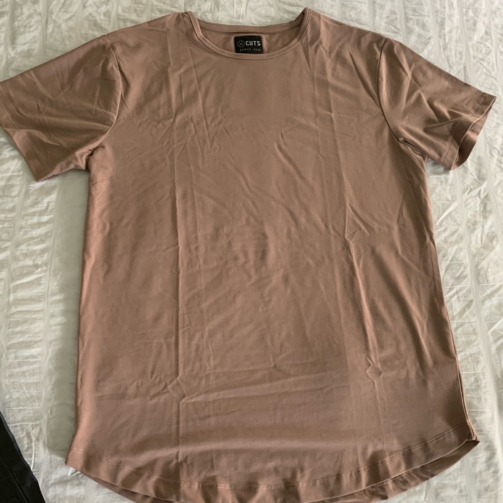 Cuts clothing curve cut crew neck t-shirt